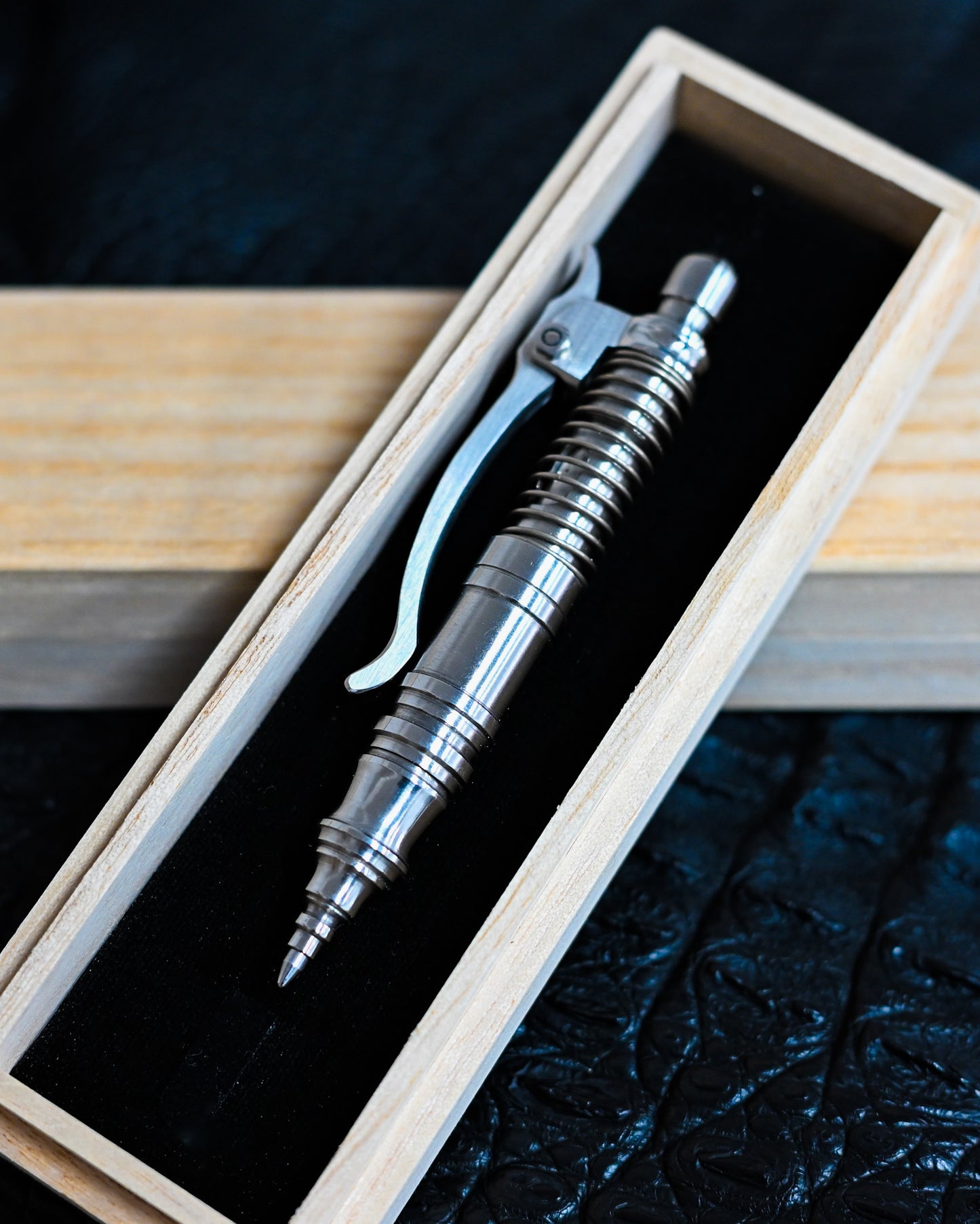 Nakayama Hidetoshi Handmade Mini Bolt-Action Pen – Stainless Steel with Hidden Bolt Mechanism