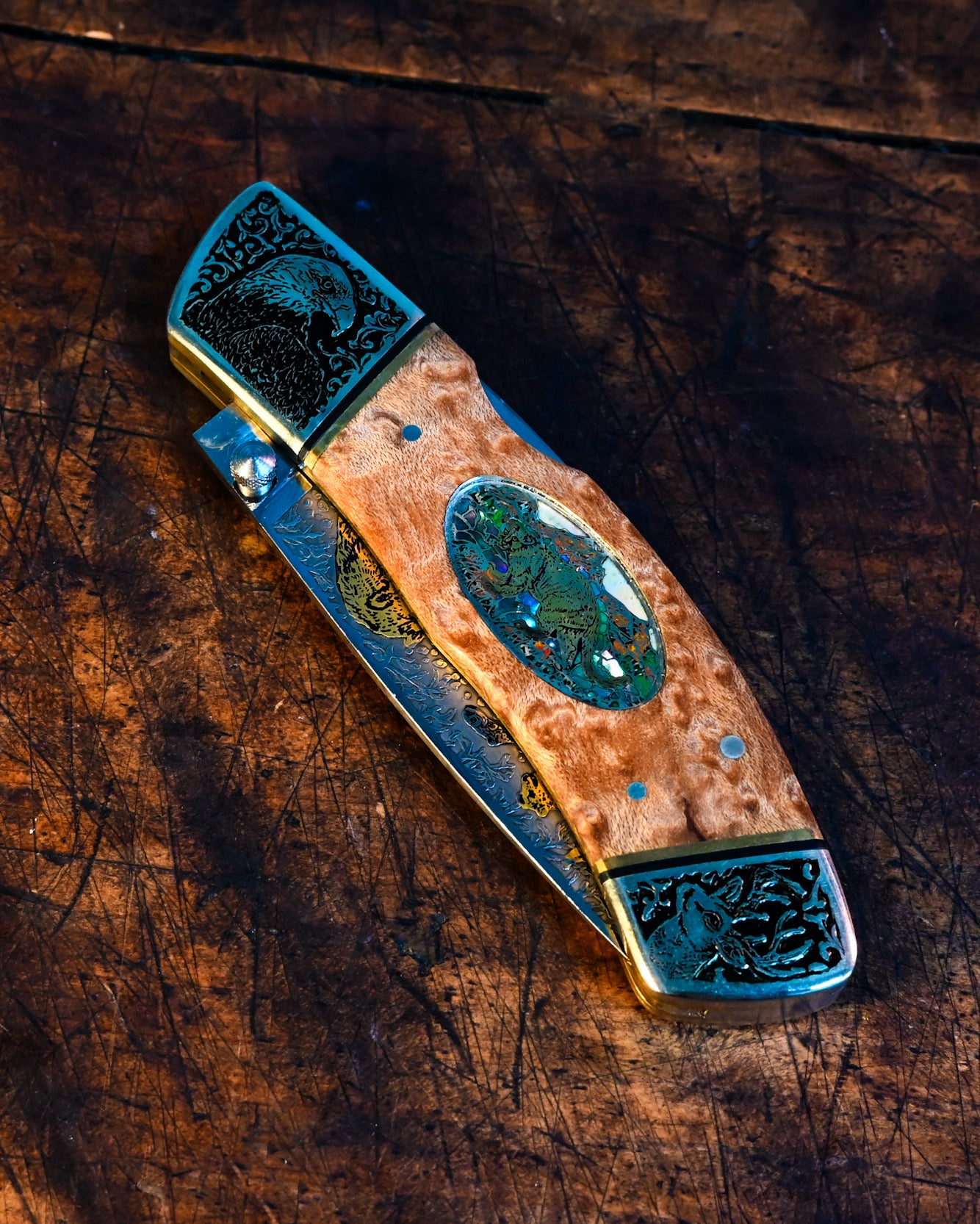 Japanese Handmade Folding Knife - Katsuhiko Miura Craftsmanship, Natural Mother-of-Pearl Inlay & Engraved Wildlife Design, Back Lock