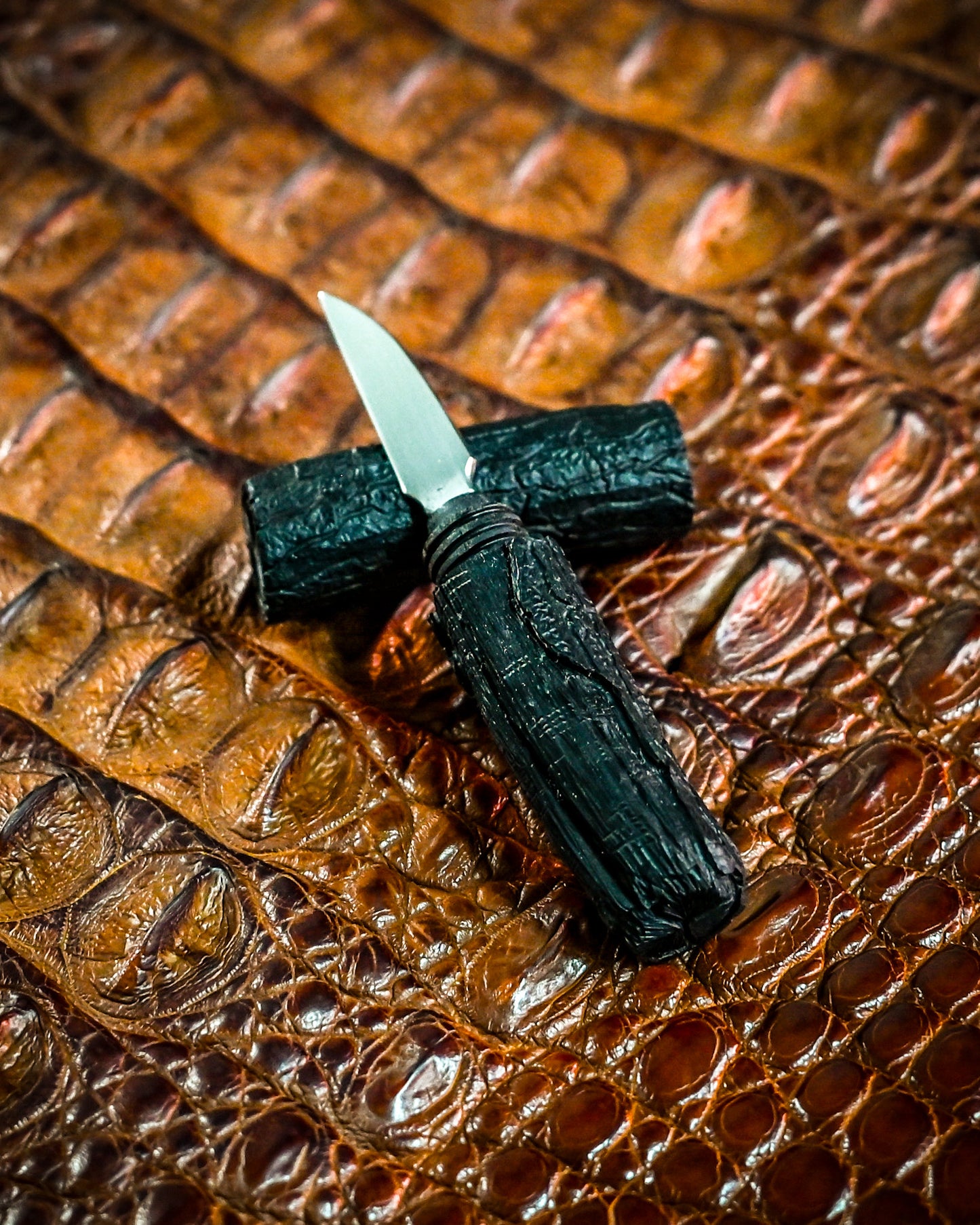 Hidetoshi Nakayama – Organic Style Hidden Knife