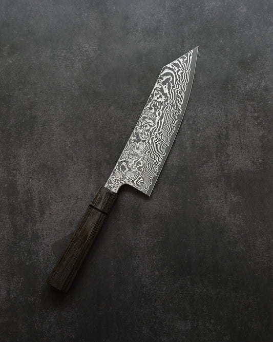 Saruku Homura-Un Santoku 180mm “Sumi”|Japanese Kitchen Knife SPG2 Damascus