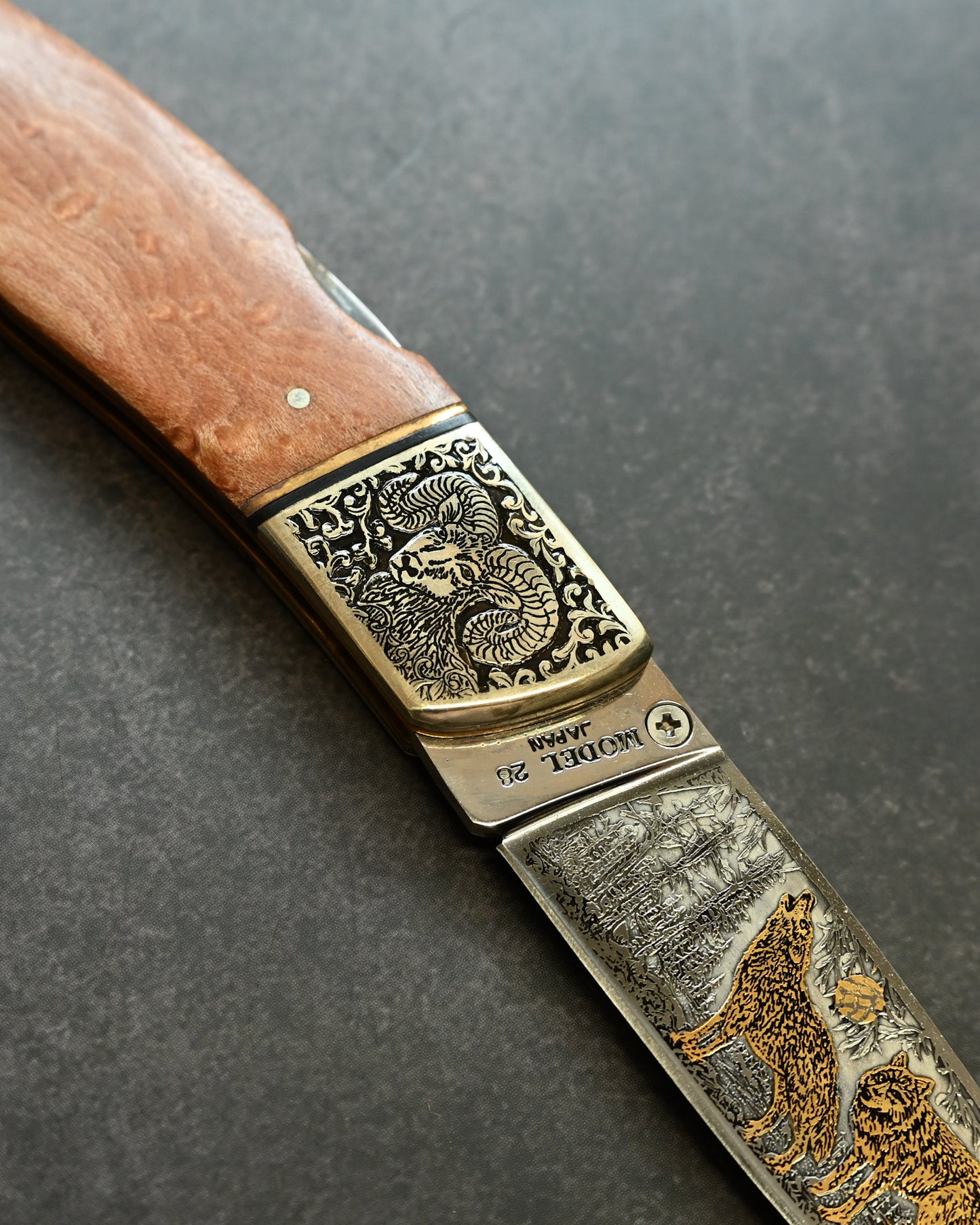 Katsuhiko Miura Handmade Folding Knife – Animal Engraving Series