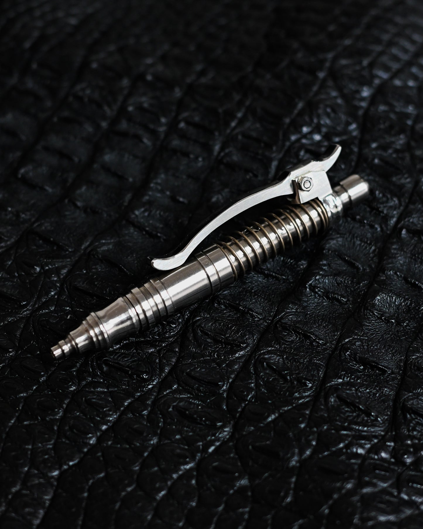 Nakayama Hidetoshi Handmade Mini Bolt-Action Pen – Stainless Steel with Hidden Bolt Mechanism