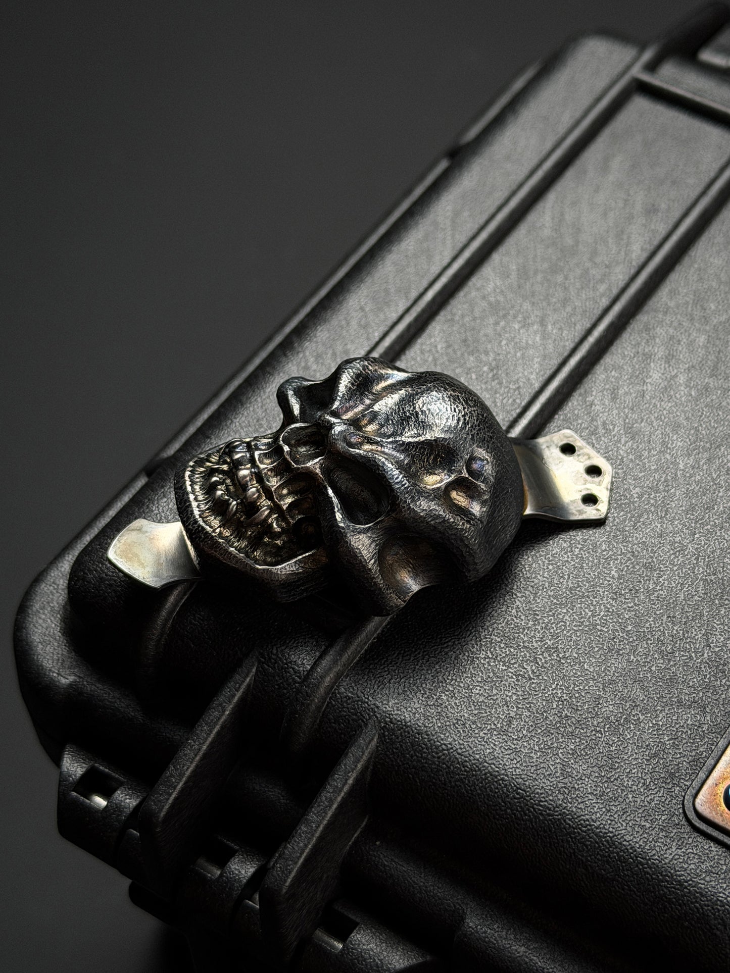 Steel Flame レア XXXL 剛毅スカル シルバー 3ホールポケットクリップ