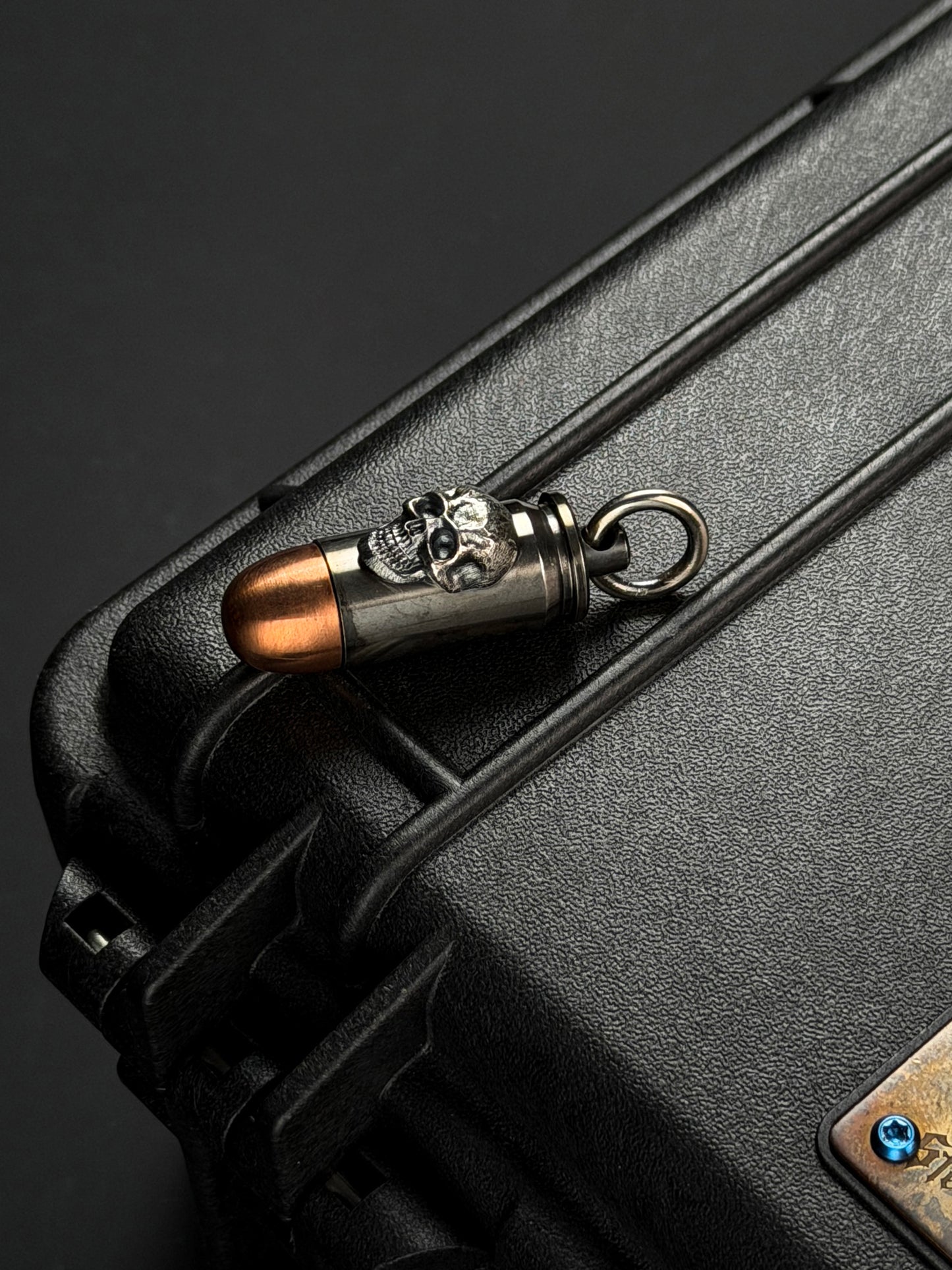 Steel Flame ダークスカル・バレット ペンダント / EDC防水カプセル