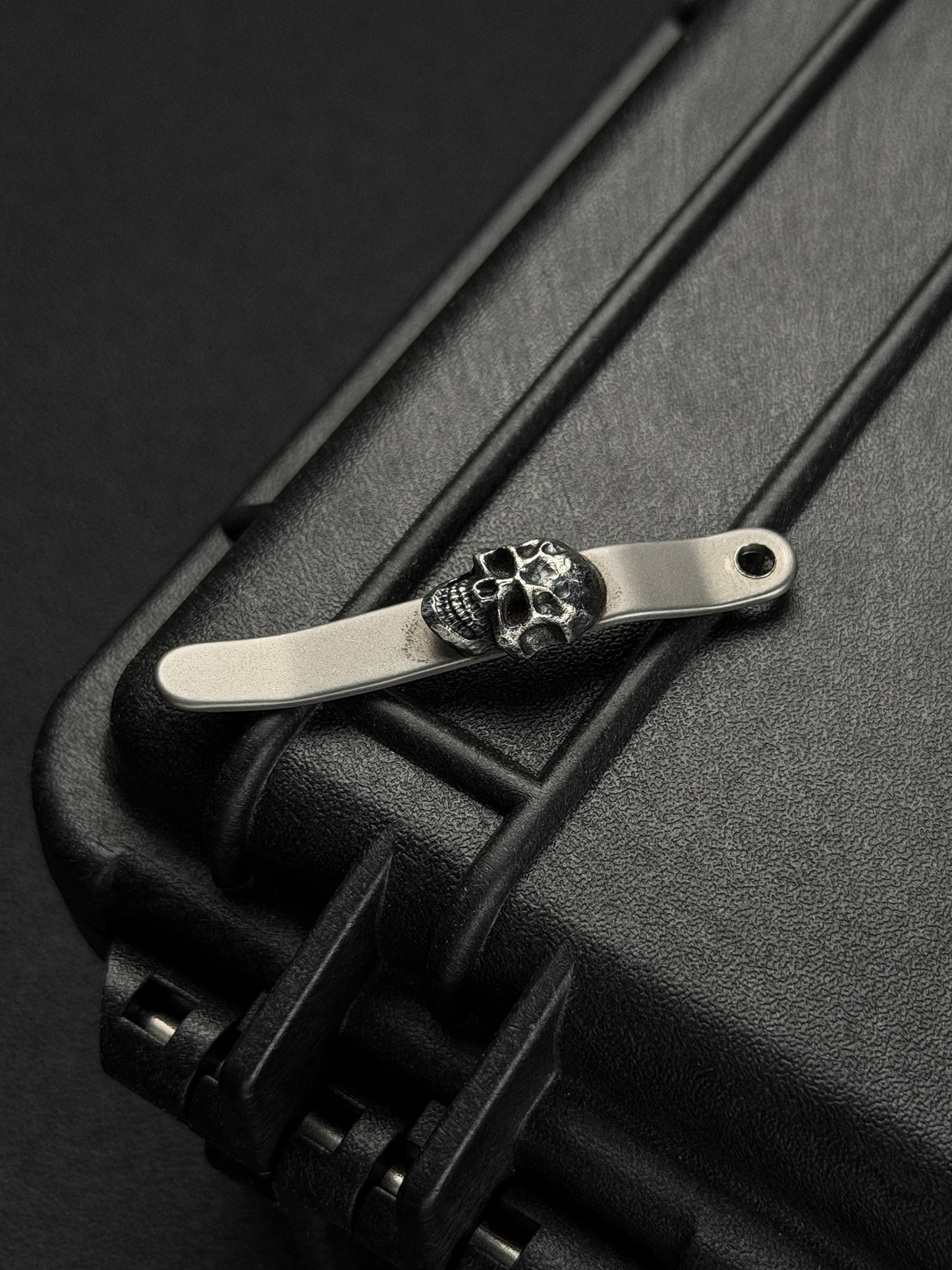 Rare Early Steel Flame x Chris Reeve Collaboration 925 Sterling Silver Dark Skull Pocket Clip