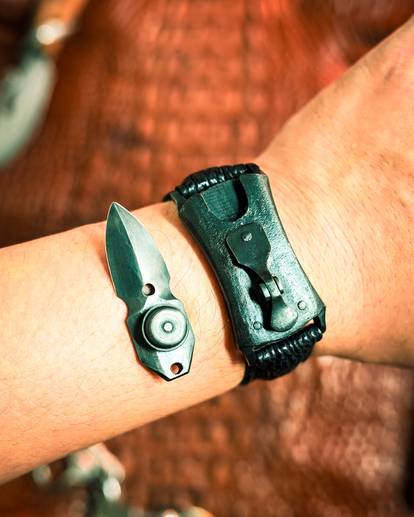 “The Blade Hidden on the Wrist” — Hidetoshi Nakayama Wristwatch Knife