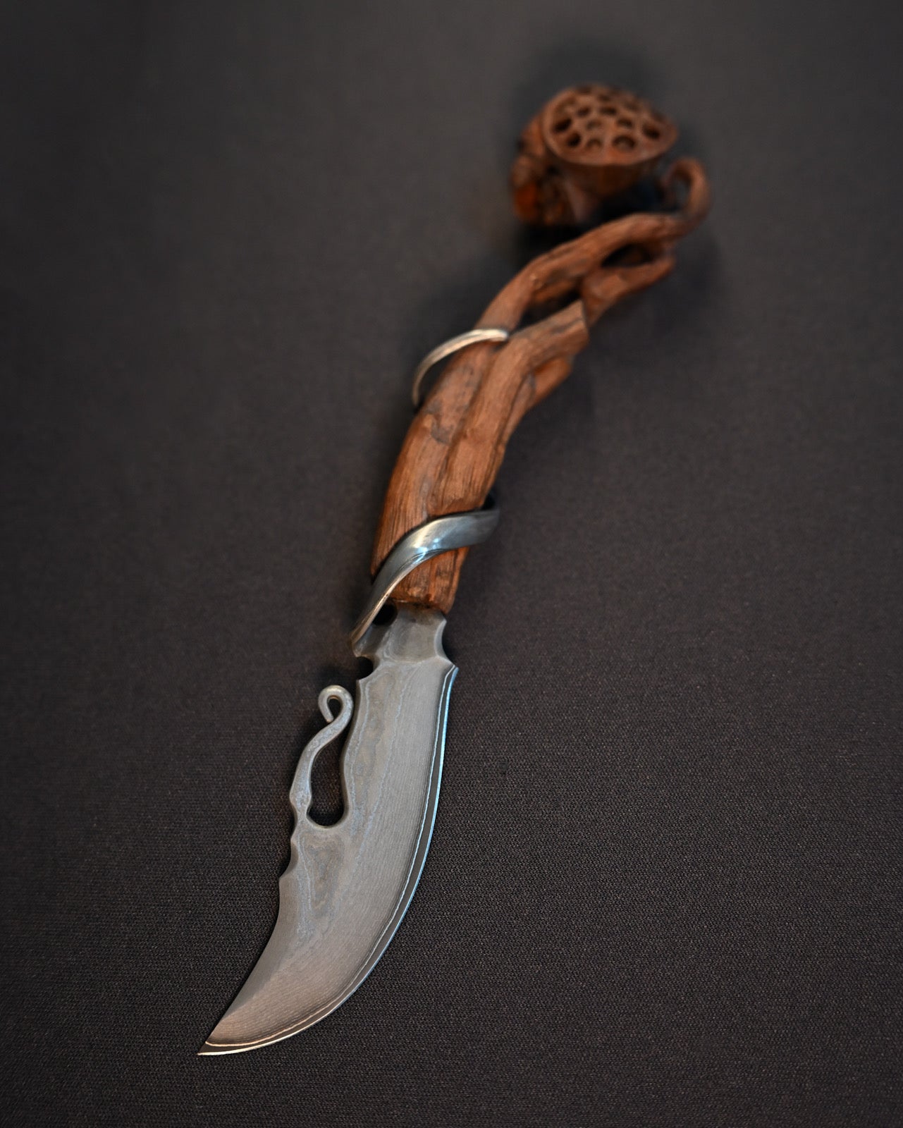Nakayama Hideotoshi Handmade Art Knife – Damascus Steel x Boxwood Carved Withered Lotus Handle