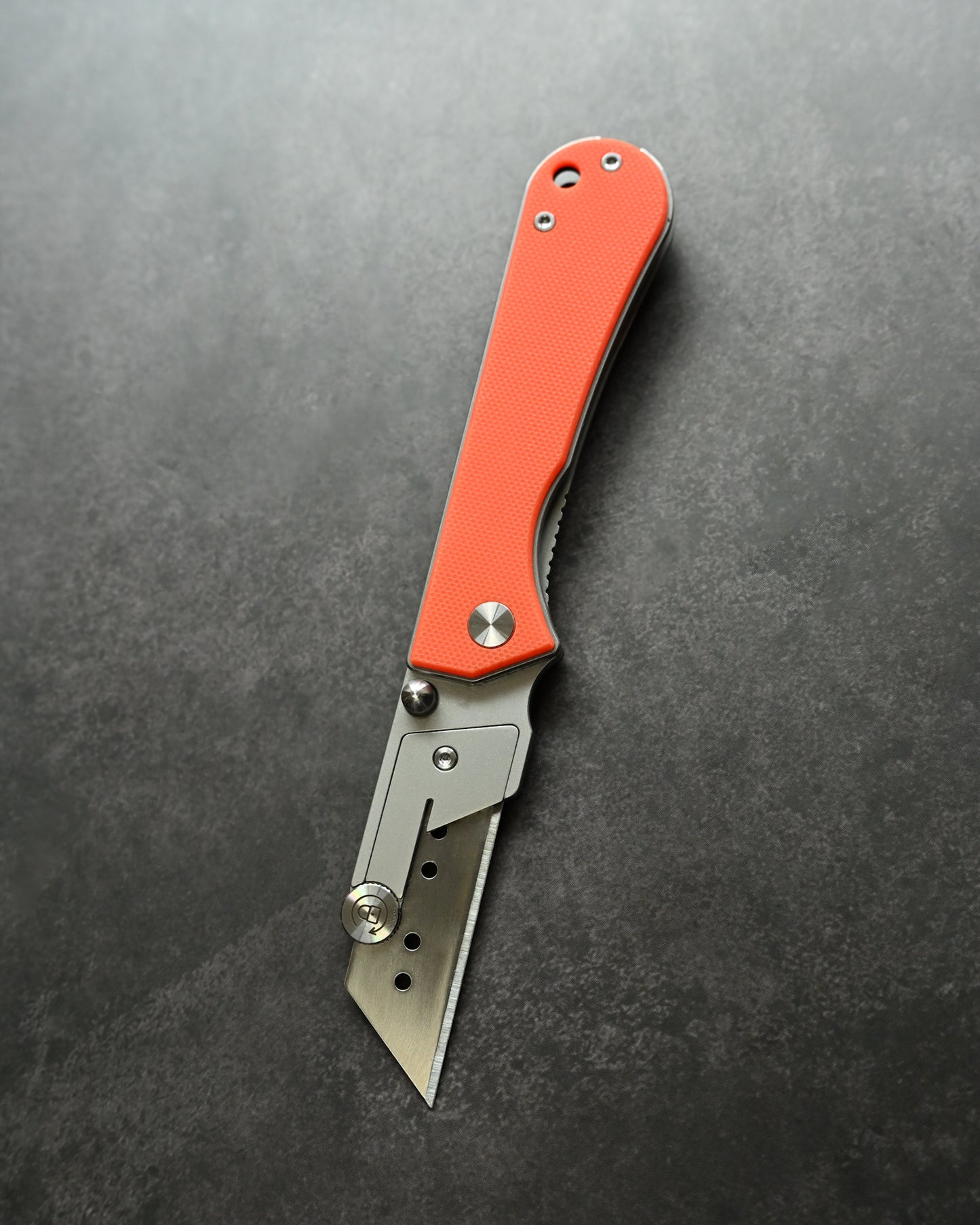NUKNIVES Orange G10 Handle Quick-Open Replaceable Blade Utility Knife | Kumpanter U23