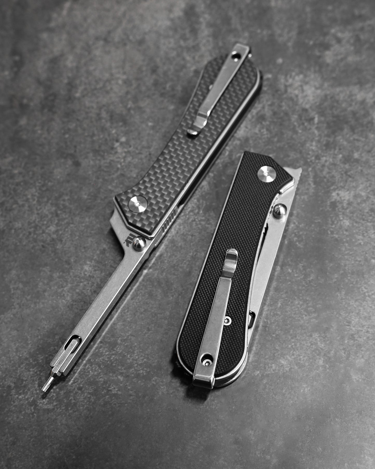 NUKNIVES T33 Multi-Functional Folding Screwdriver – Black G10