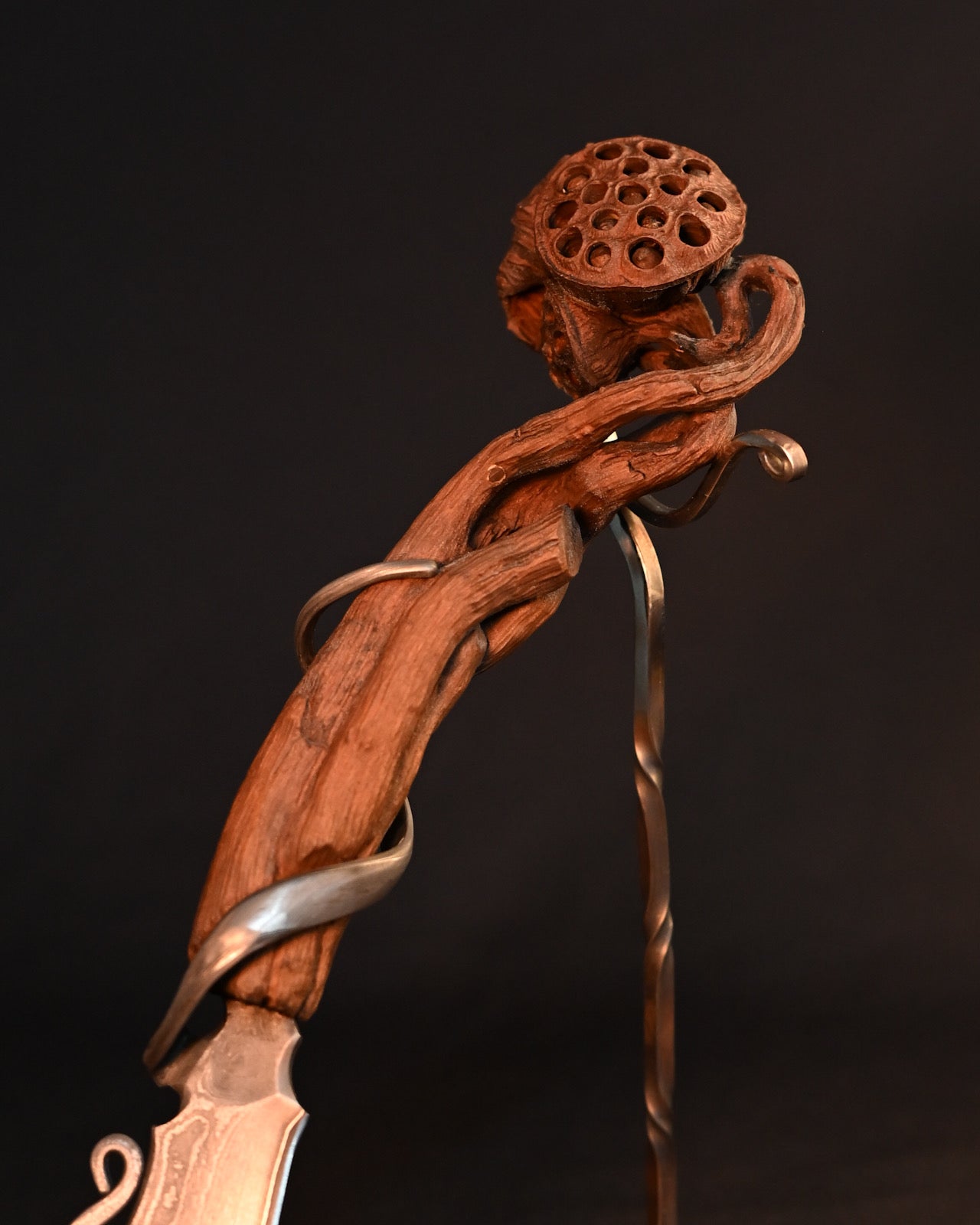 Nakayama Hideotoshi Handmade Art Knife – Damascus Steel x Boxwood Carved Withered Lotus Handle