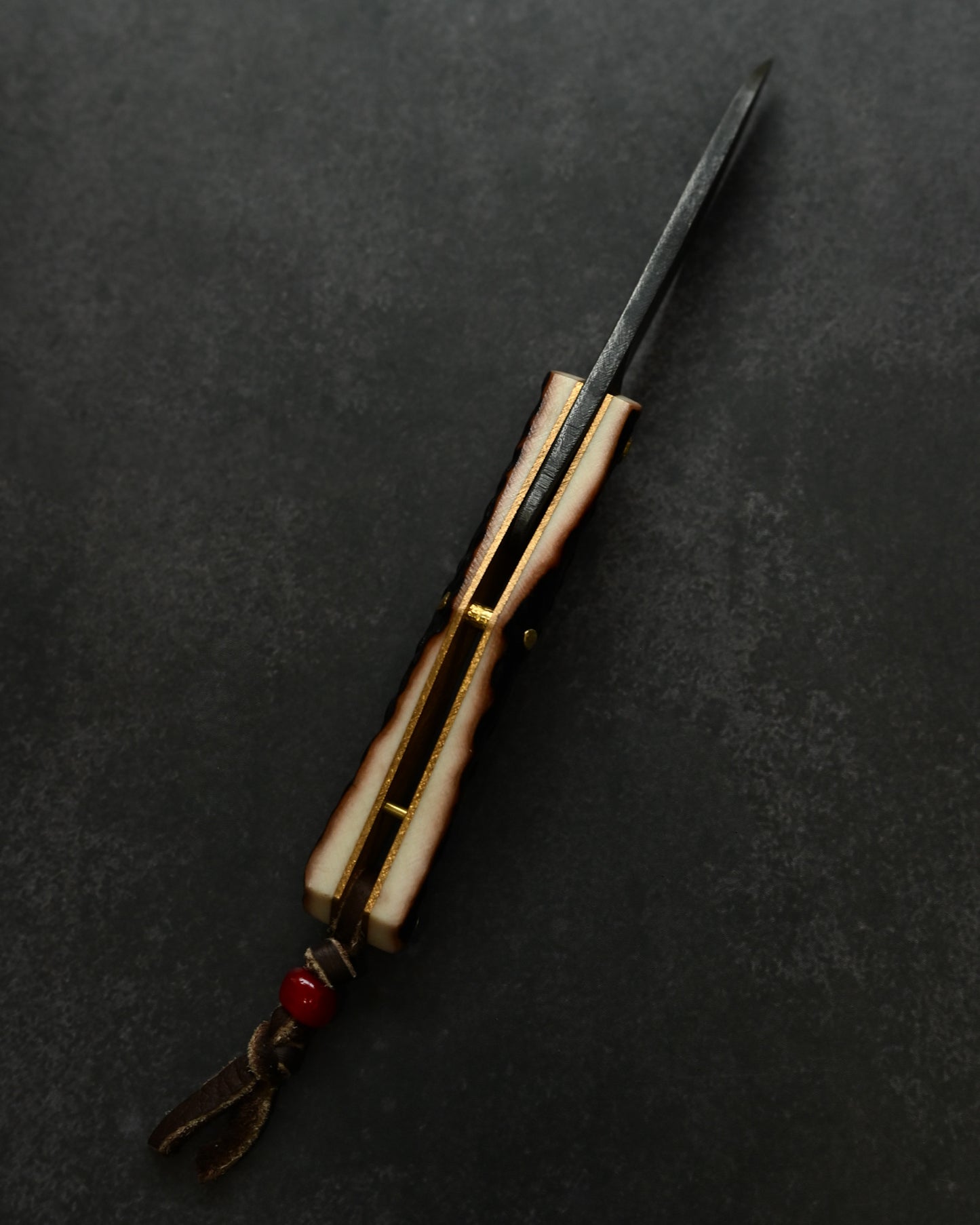 Wtopia Hifuku-Mamoru Folding Knife | Antler Handle × K120 Steel | Handmade in Japan