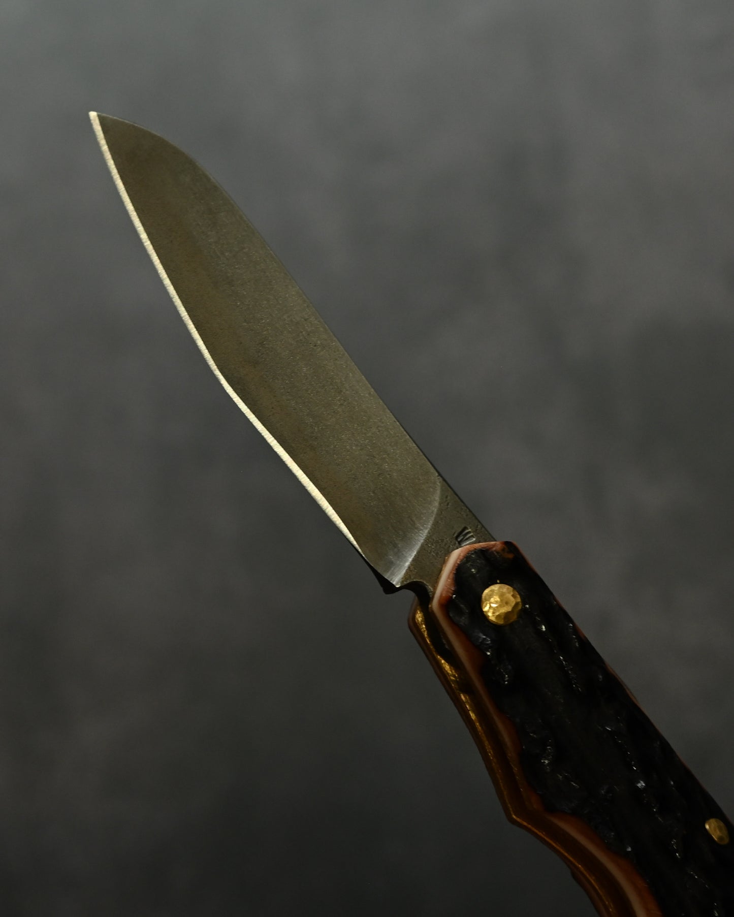 Wtopia Hifuku-Mamoru Folding Knife | Antler Handle × K120 Steel | Handmade in Japan