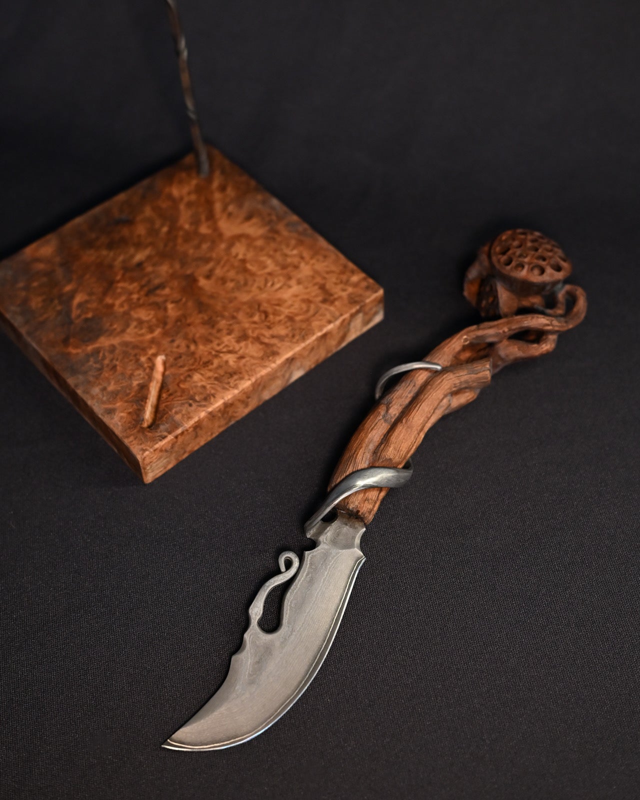 Nakayama Hideotoshi Handmade Art Knife – Damascus Steel x Boxwood Carved Withered Lotus Handle