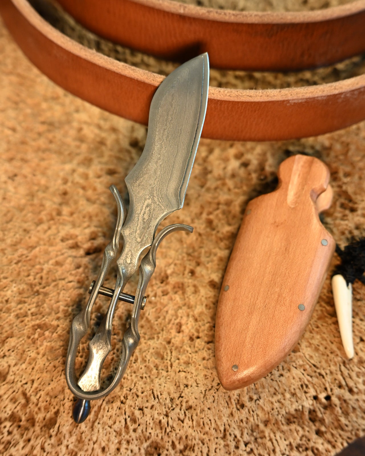 Nakayama Hideotoshi Handmade Fixed Blade – Damascus Steel x Vintage Wooden Sheath