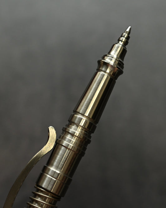 Hidetoshi Nakayama Bolt-Action Rotating Pen – Hidden Mechanism, Dual-Length Design