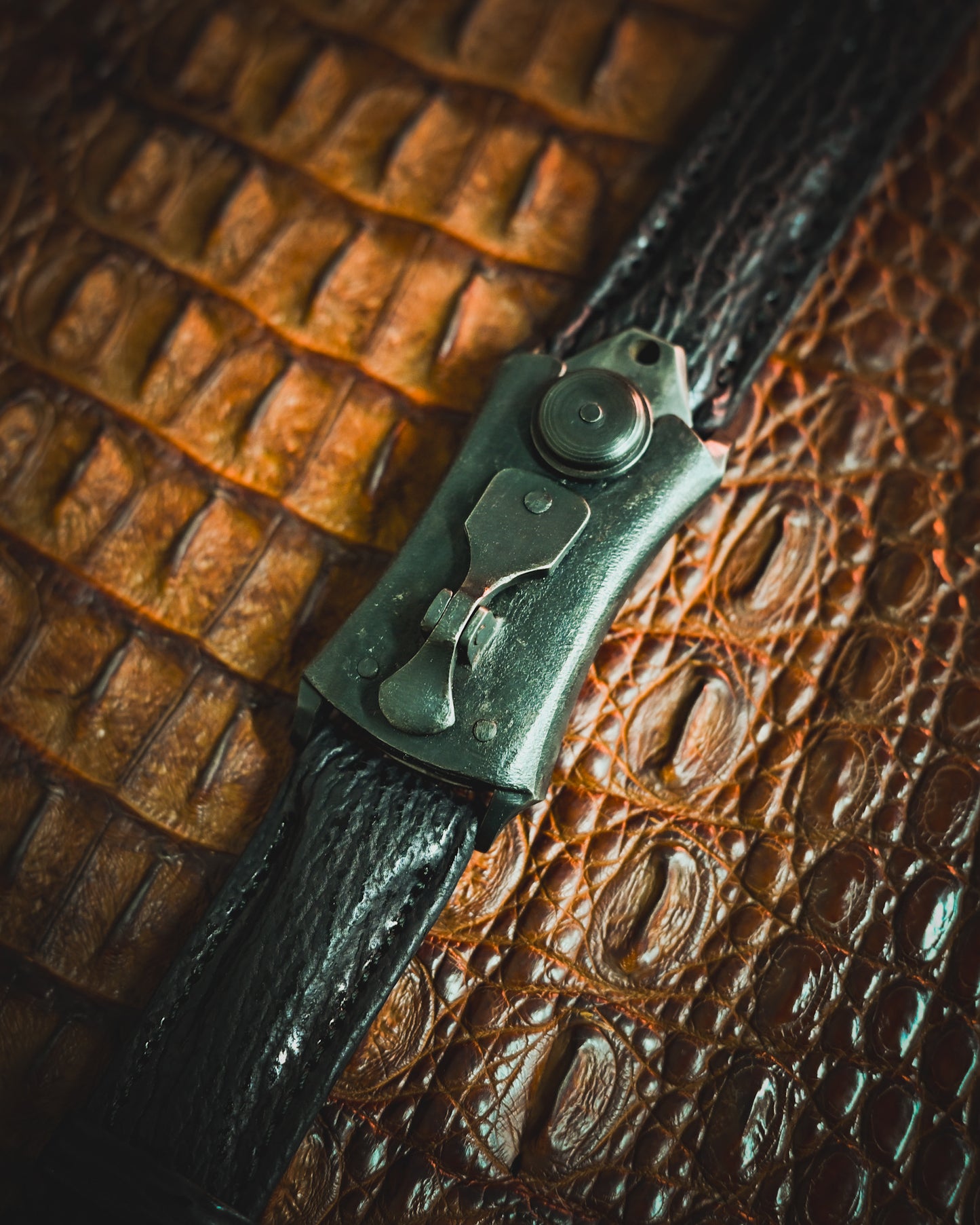 “The Blade Hidden on the Wrist” — Hidetoshi Nakayama Wristwatch Knife