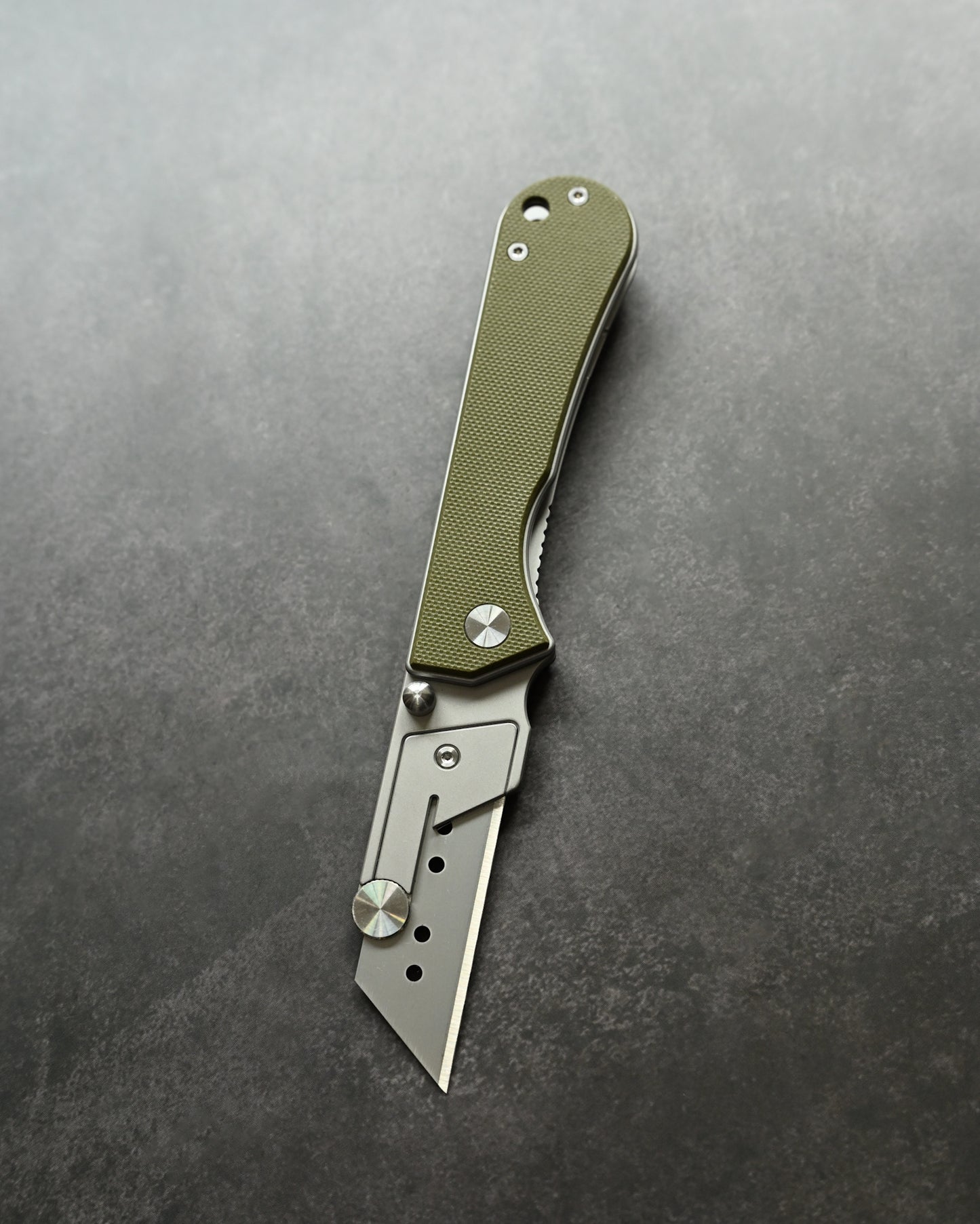 NUKNIVES OD Green G10 Handle Quick-Open Replaceable Blade Utility Knife | Kumpanter U23