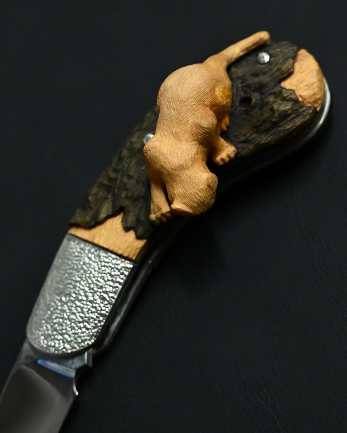 Hidetoshi Nakayama “Cat Knife” — Hand-Carved Folding Art Knife with Climbing Cat Handle