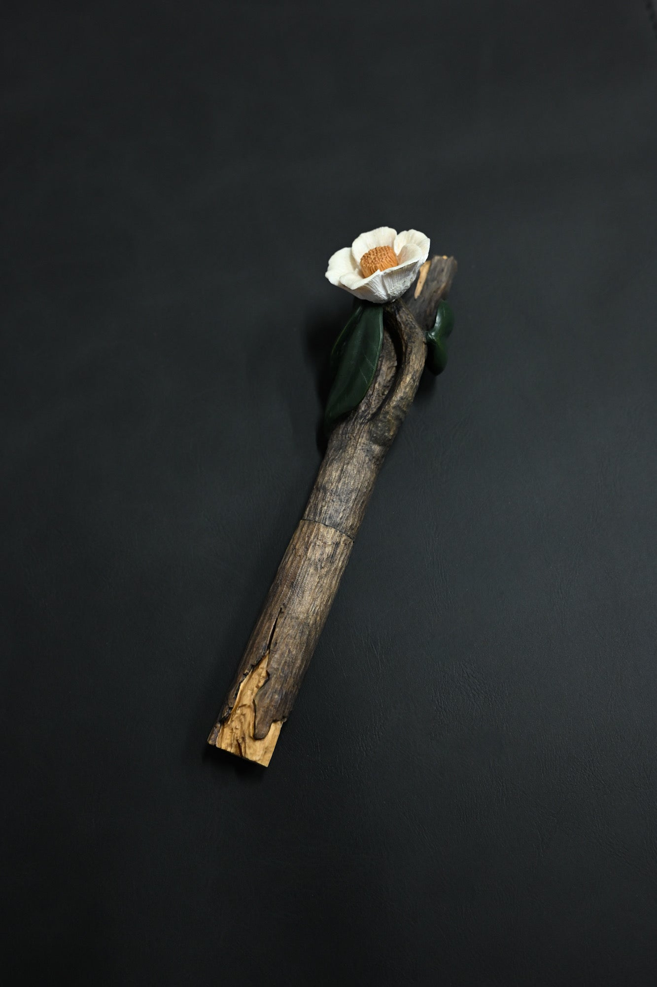 Hidetoshi Nakayama “Flower Knife” — Handmade Art Knife with Boxwood Handle & Antler Blossom
