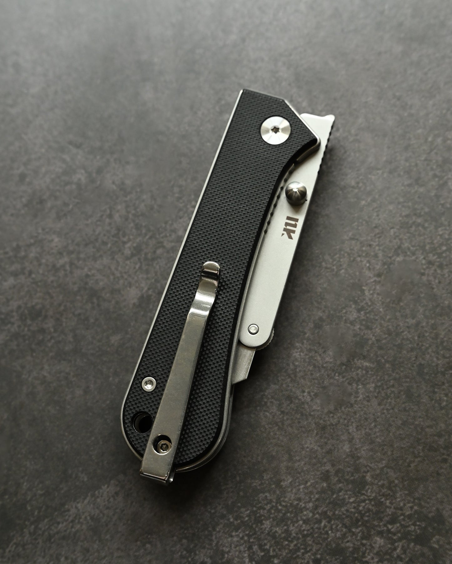 NUKNIVES Black G10 Handle Quick-Open Replaceable Blade Utility Knife | Kumpanter U23