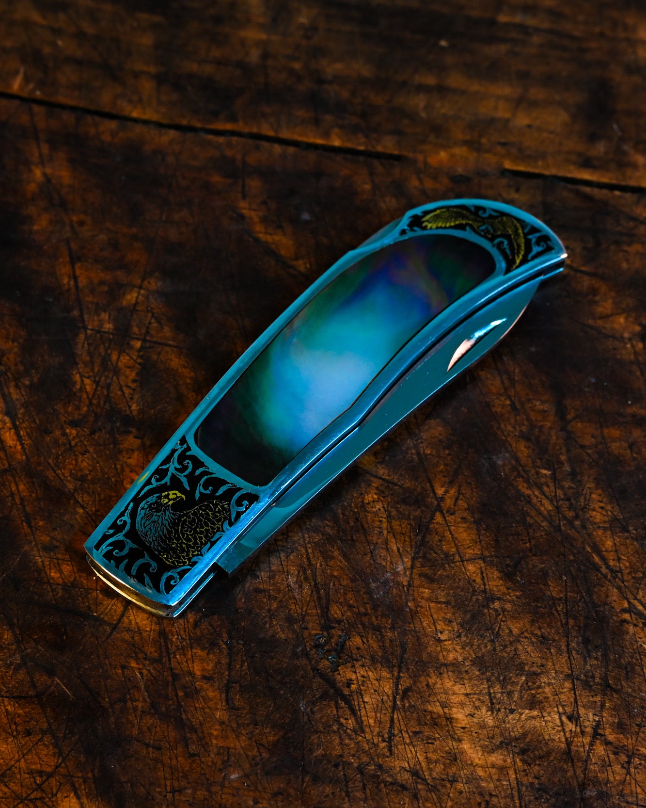 Japanese Handmade Folding Knife - Katsuhiko Miura Craftsmanship, Natural Mother-of-Pearl Inlay & Engraved Eagle Design, Back Lock