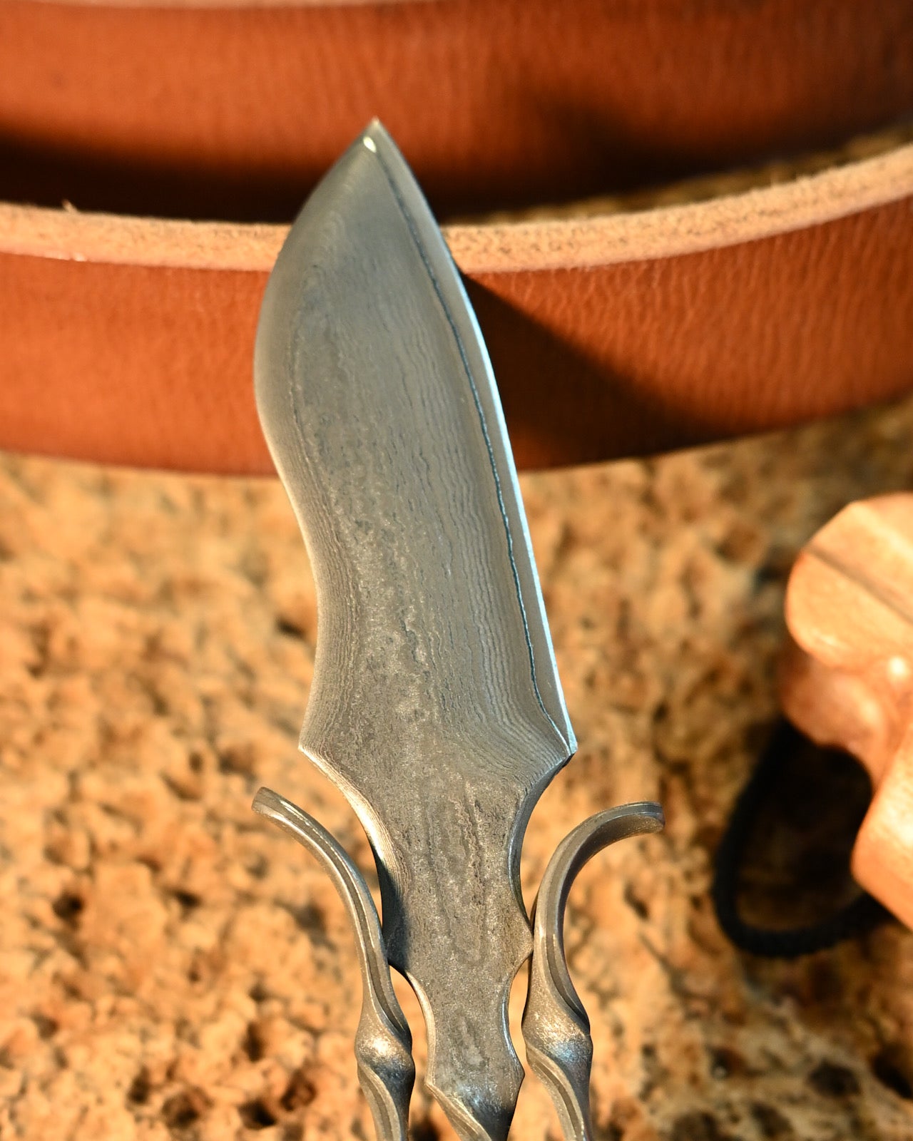 Nakayama Hideotoshi Handmade Fixed Blade – Damascus Steel x Vintage Wooden Sheath