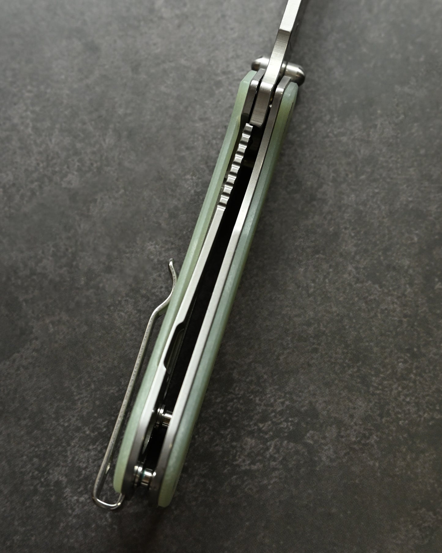 NUKNIVES Jade Green G10 Handle Quick-Open Replaceable Blade Utility Knife | Kumpanter U23