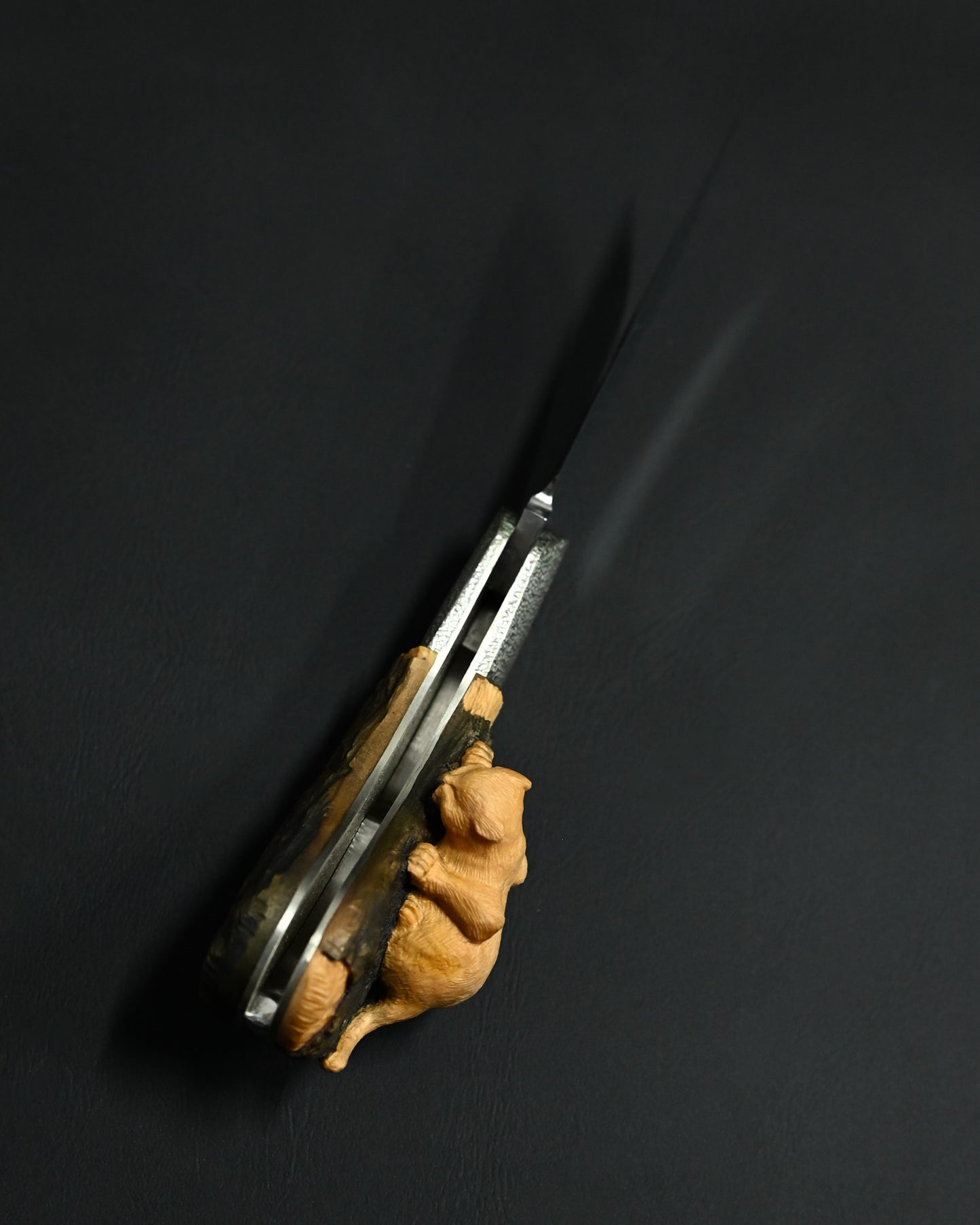 Hidetoshi Nakayama “Cat Knife” — Hand-Carved Folding Art Knife with Climbing Cat Handle