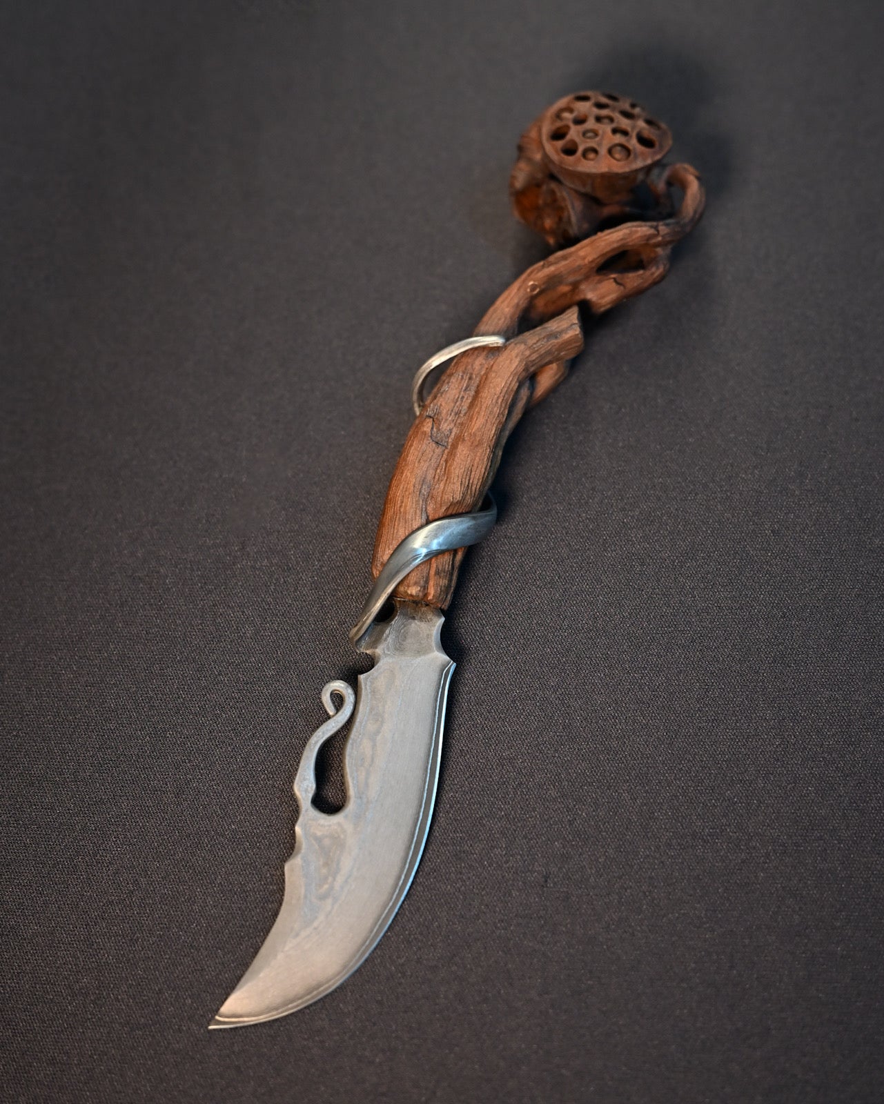 Nakayama Hideotoshi Handmade Art Knife – Damascus Steel x Boxwood Carved Withered Lotus Handle