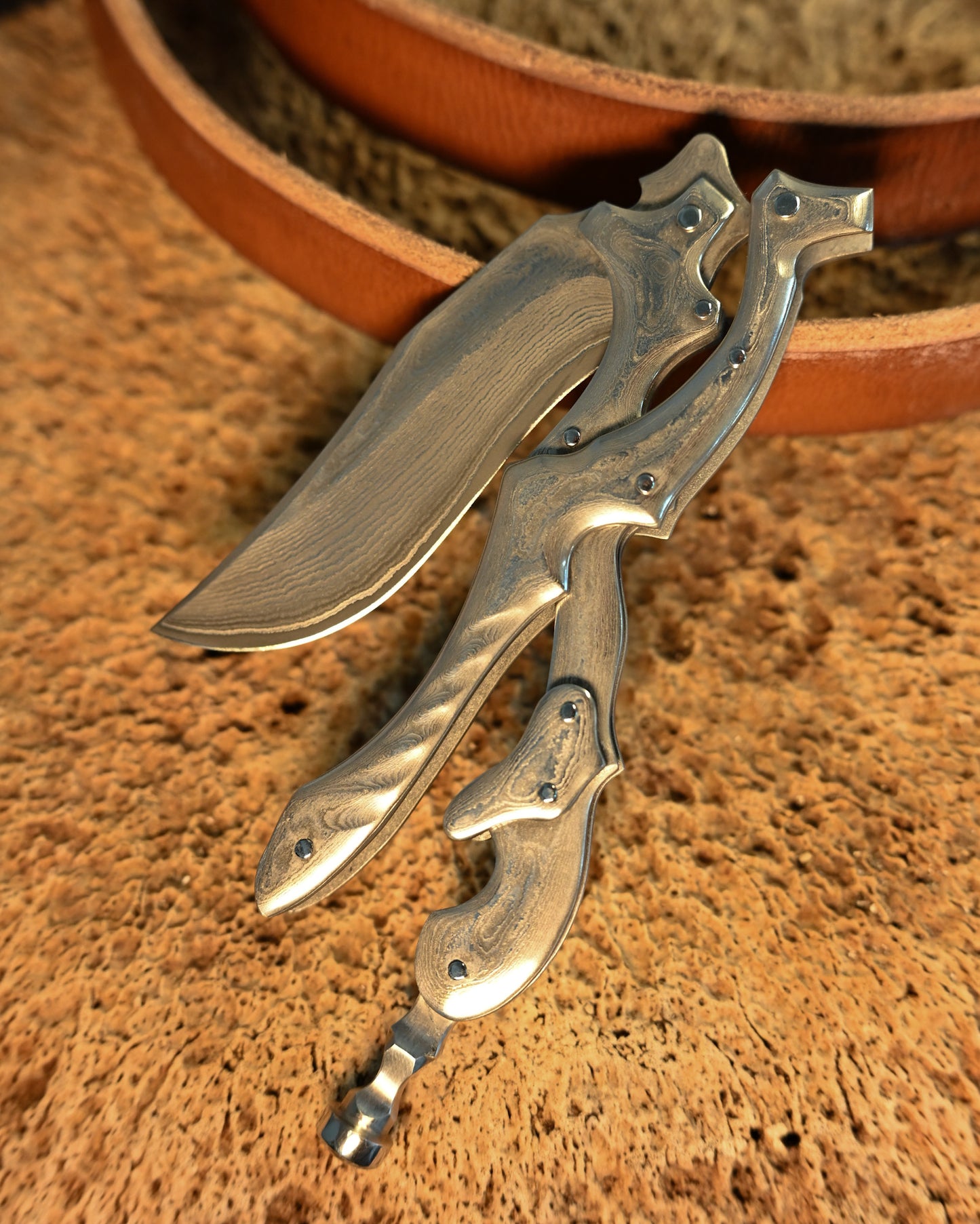 Nakayama Hidetoshi Exhibition Folding Knife – Premium Handcrafted Damascus Steel, Compact and Portable, Perfect Craftsmanship