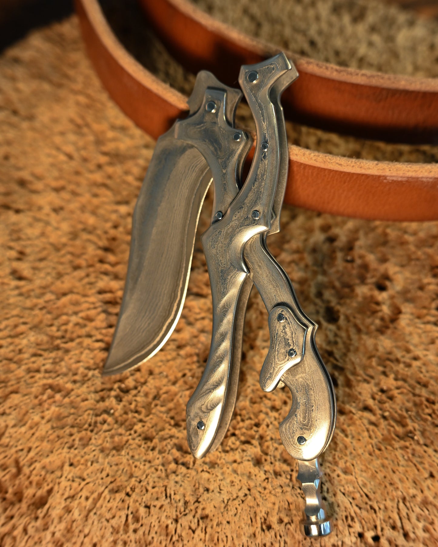 Nakayama Hidetoshi Exhibition Folding Knife – Premium Handcrafted Damascus Steel, Compact and Portable, Perfect Craftsmanship