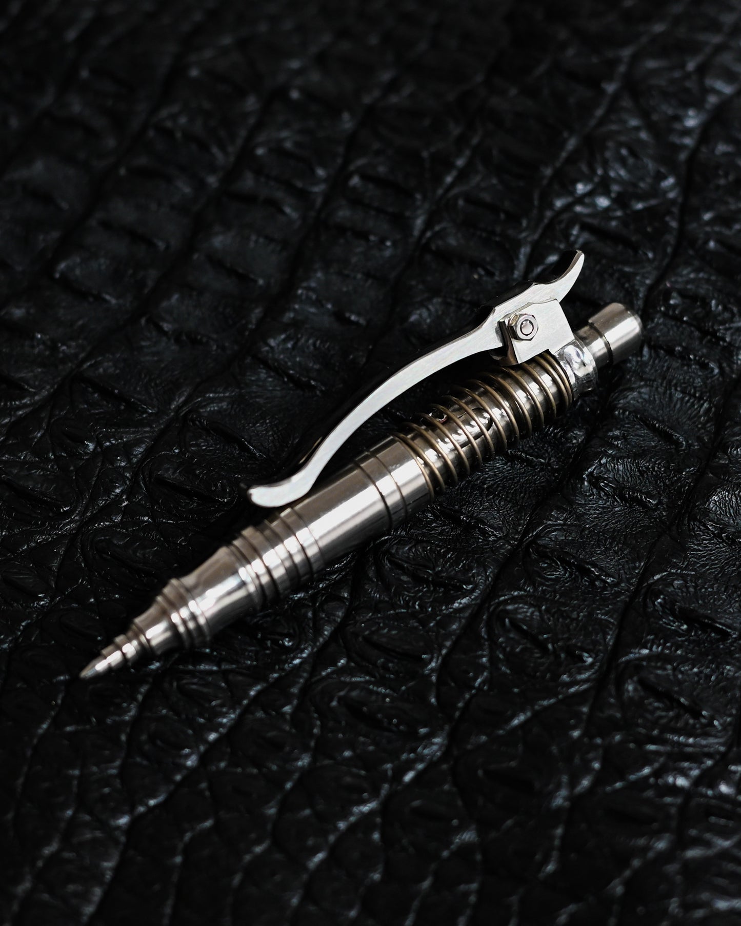 Nakayama Hidetoshi Handmade Mini Bolt-Action Pen – Stainless Steel with Hidden Bolt Mechanism