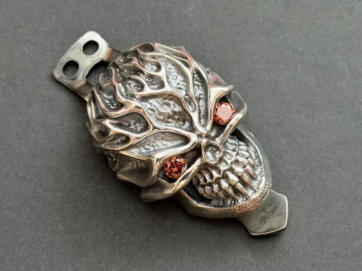 Steel Flame XXXL Silver Dark Reaper Skull Flashlight Clip with Faceted Ruby Eyes
One-Off · Hand-Signed