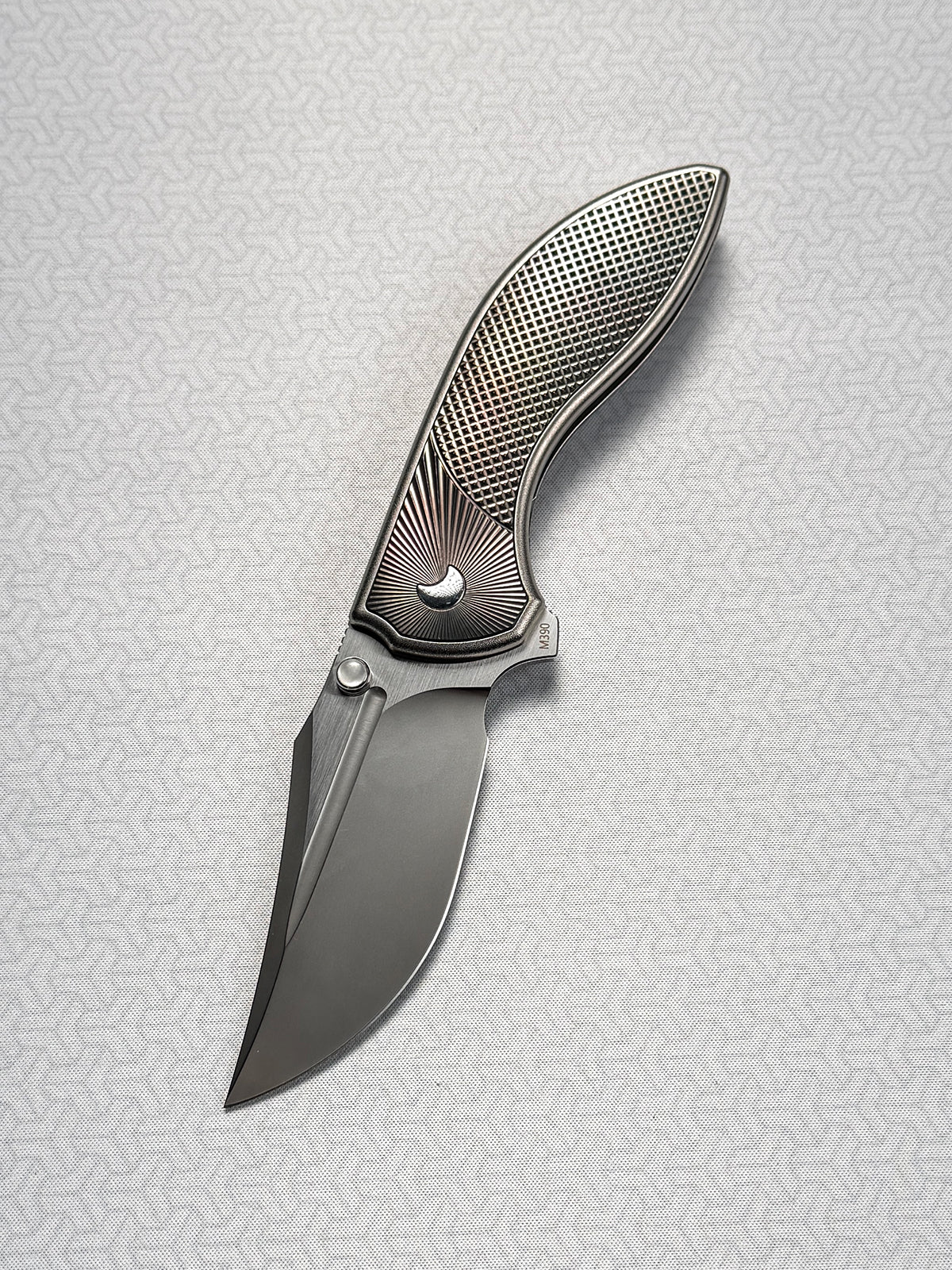Infinite Charlie Knives Titanium Custom Folding Knife｜M390 Blade