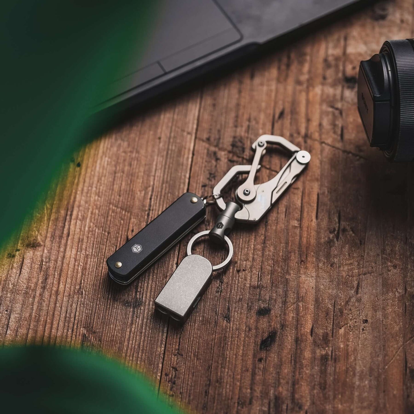 KeyUnity Titanium Survival Whistle – Lightweight Dual-Tube Ti-6Al-4V Emergency Whistle with Necklace