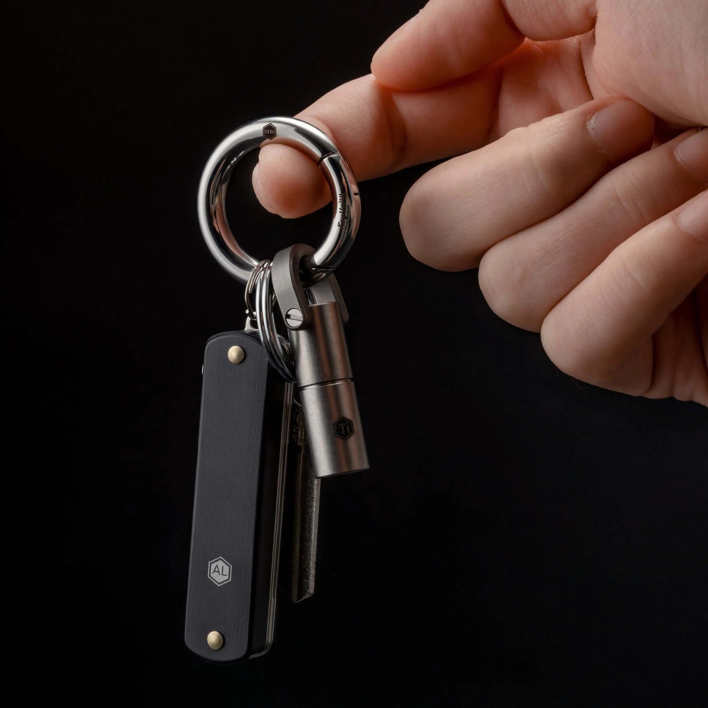 KeyUnity KS06  STAINLESS STEEL CARABINER KEY RING