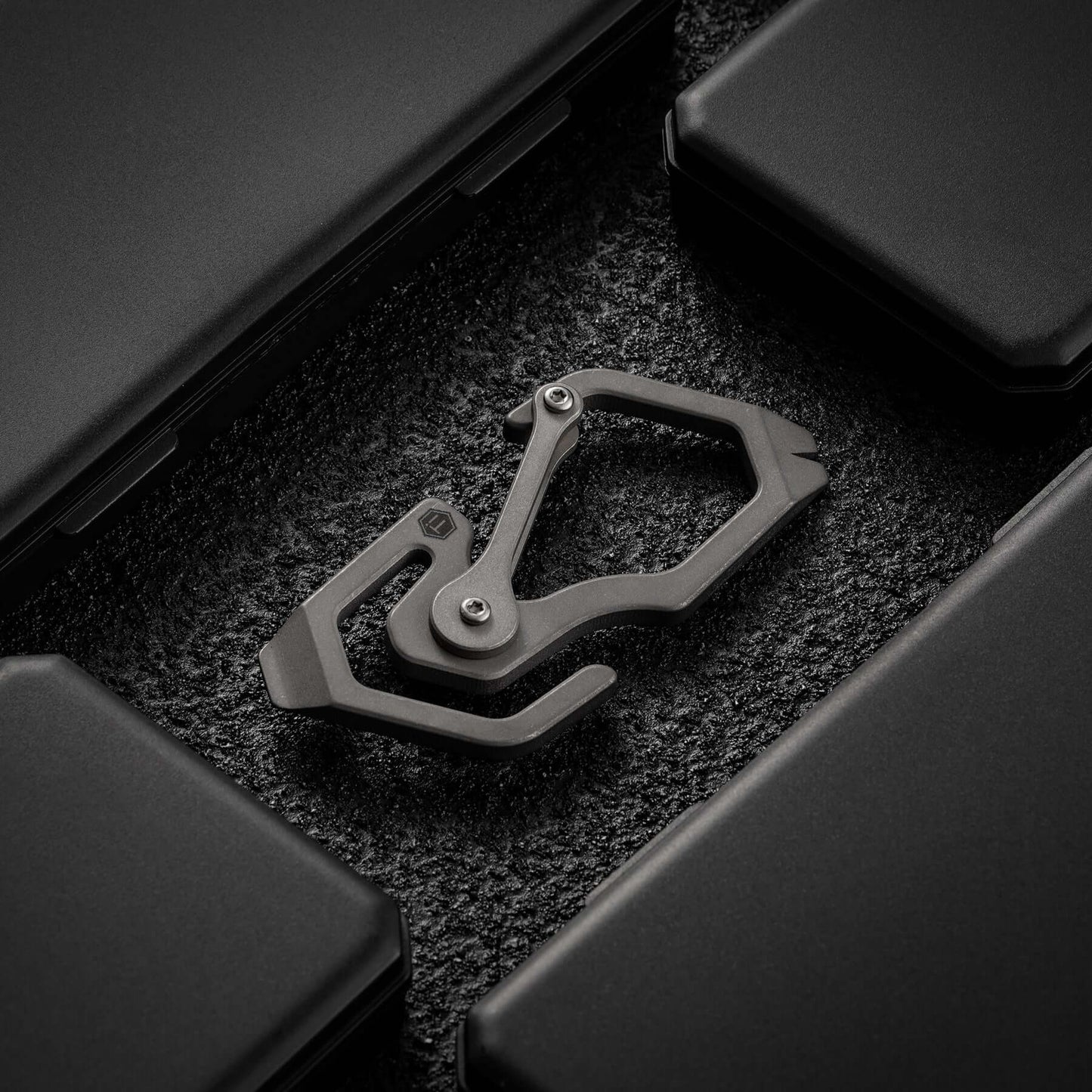 KeyUnity KU05 Titanium Carabiner