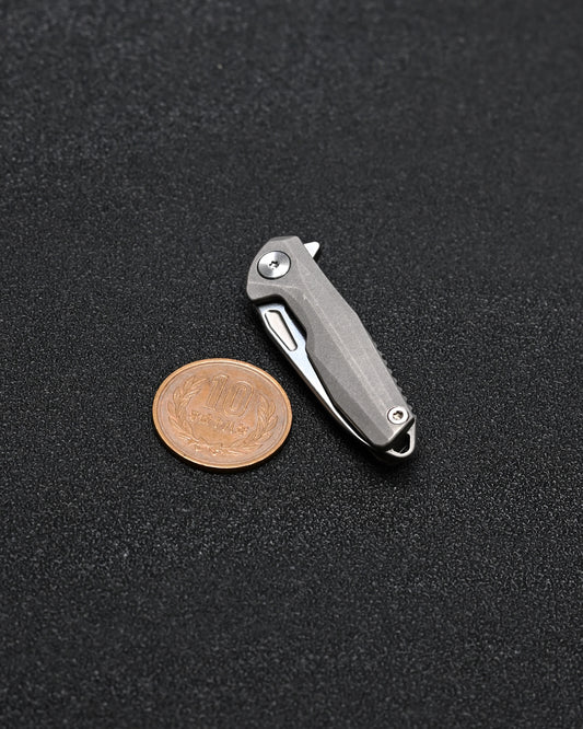 KEYUNITY KK04 Mini Titanium Damascus EDC Folding Knife