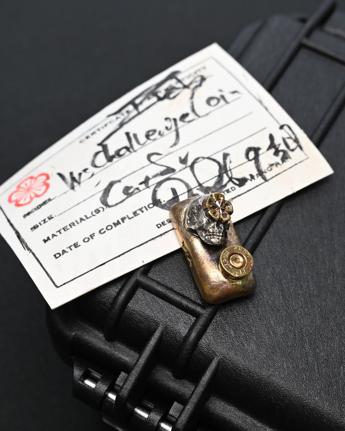 Rare ONE-OFF Wtopia × Sunizumi Shoten Mixed-Metal EDC Challenge Coin / Worry Stone – Silver Skull