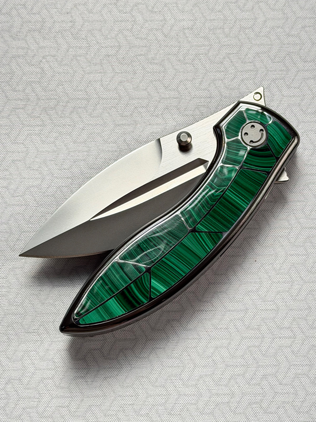 Infinite Charlie Knives