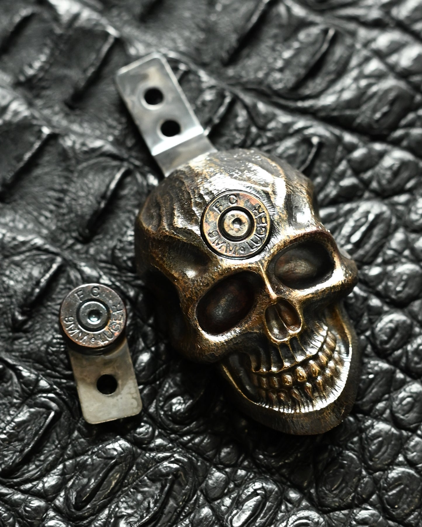 Steel Flame × Microtech Collaboration Skull Pocket Clip – Stitch Exclusive / Bronze / XXXXL / FC 9mm Luger Inlay / Limited Edition