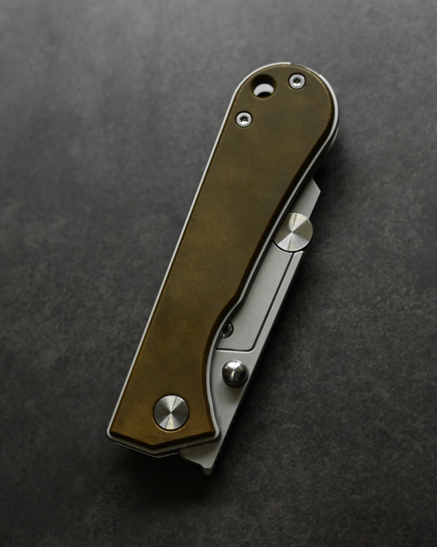 NUKNIVES Brass Handle Quick-Open Replaceable Blade Utility Knife Kumpanter U23