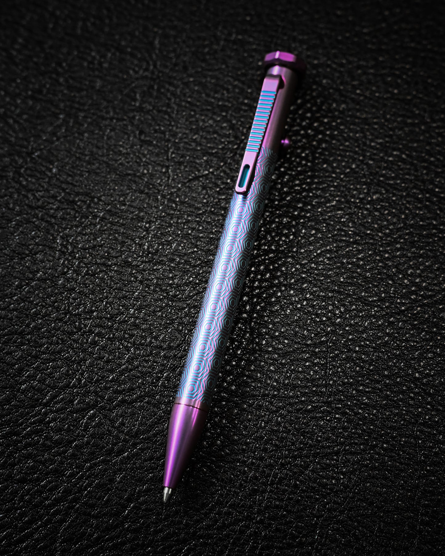 TACRAY Titanium Bolt Action Pen   Honeycomb Pattern