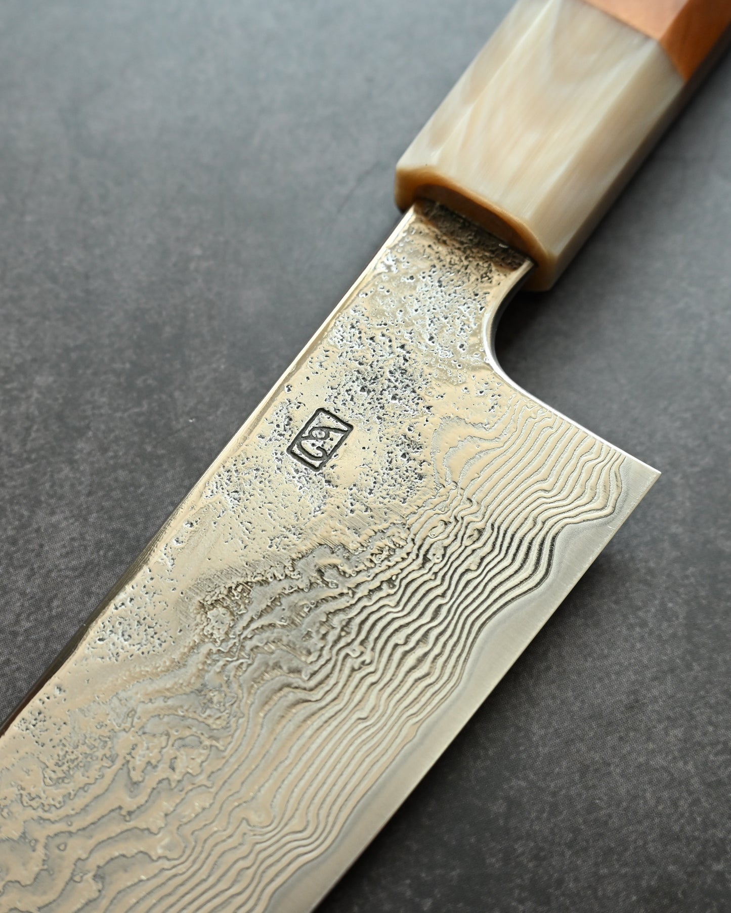 Saruku Homura-Un Knife 165mm Japanese Kitchen Knife SPG2 Damascus  Burl Wood Handle  Buffalo Horn Ferrule