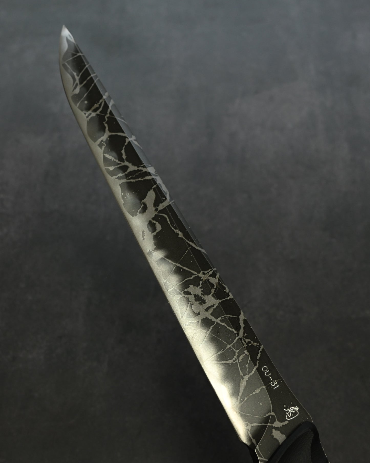 Extremely Rare  | Kiku Matsuda “Asuka” — OU-31 Steel Blade × Black G10 Handle