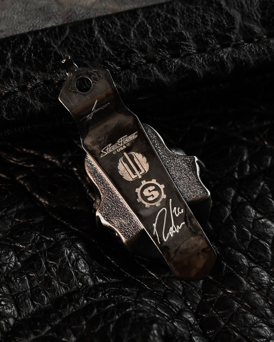 Rare Steel Flame × Starlingear × Strider Knives XXXL Silver Devil Slickster Ruby Eye Pocket Clip – Signed Edition