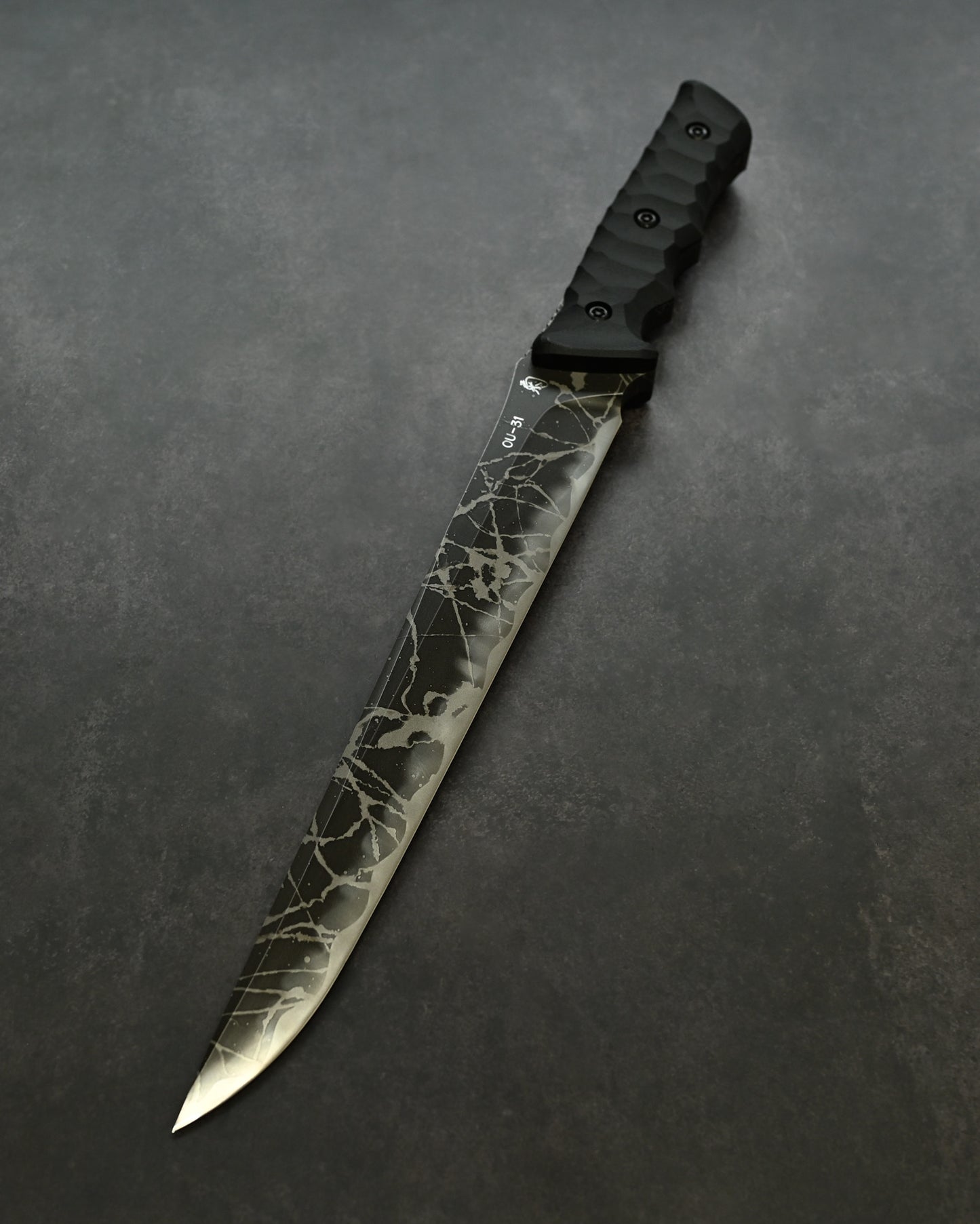 Extremely Rare  | Kiku Matsuda “Asuka” — OU-31 Steel Blade × Black G10 Handle