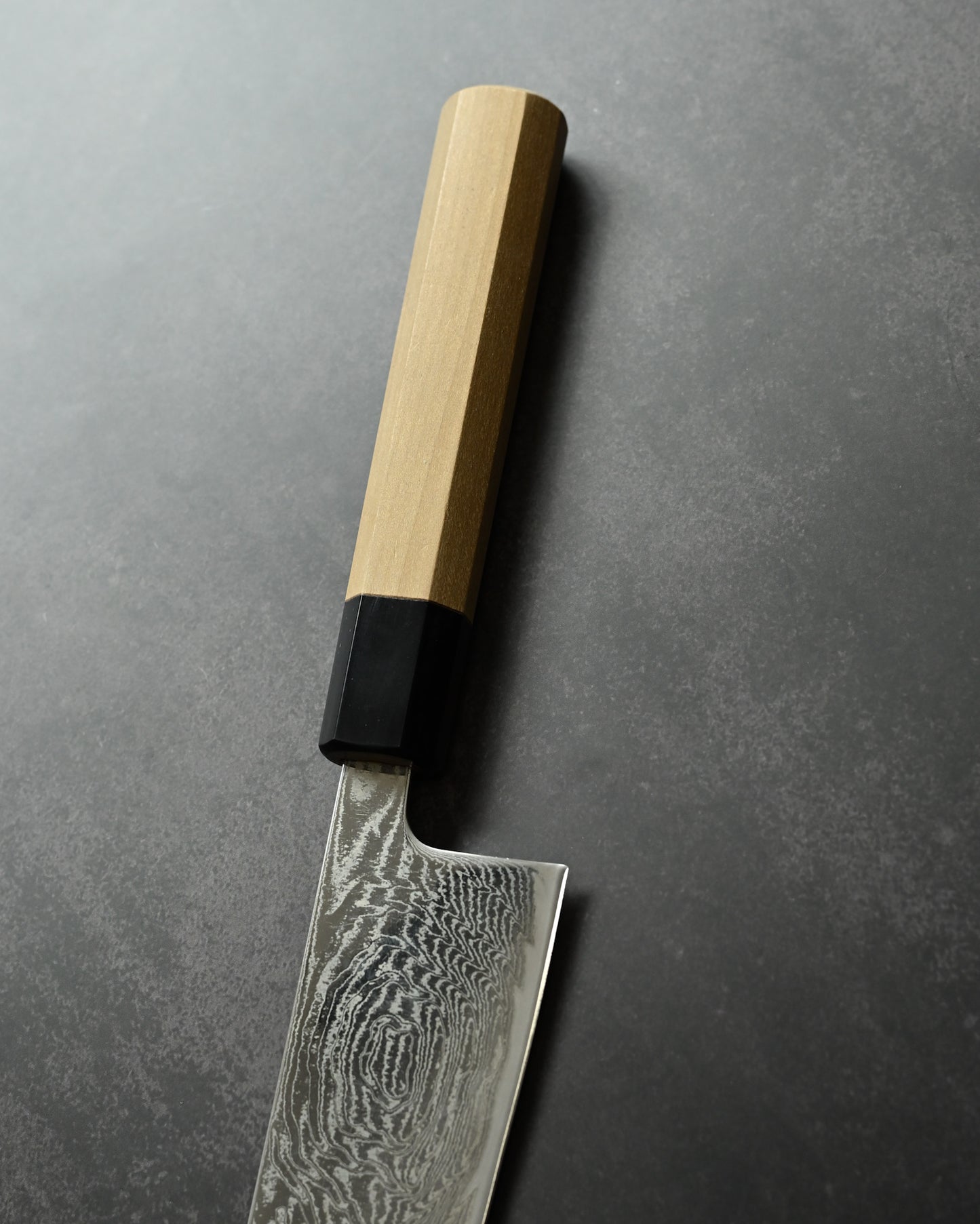 Kanetaka VG10 Damascus Gyuto Knife 210mm | Mirror-Finish Handcrafted Japanese Chef’s Knife with Octagonal Wood Handle