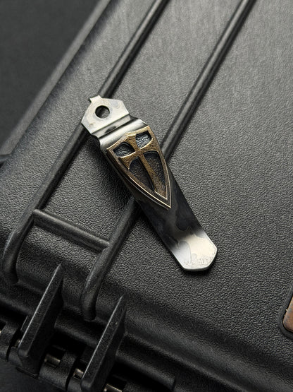 Steel Flame × Starlingear × Strider Knives Collaboration Crusader Orange-Peel Bronze Shield Pocket Clip