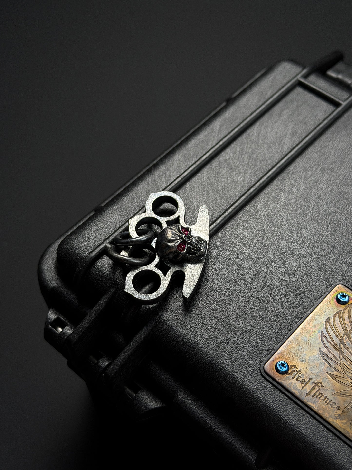 Steel Flame Vintage Brass Knuckle Skull Pendant